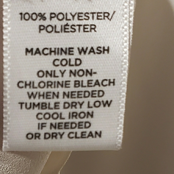 Loft 100% polyester button down blouse. - Picture 9 of 9